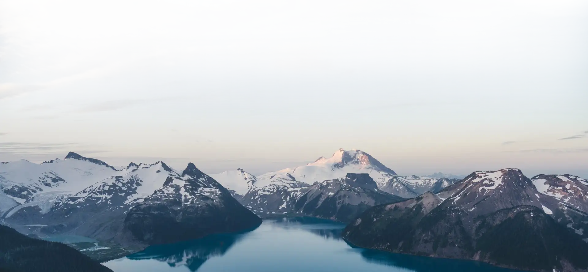 Juleica for you • Mountains Background